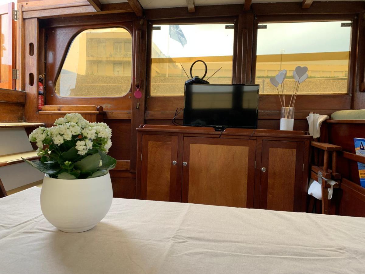 Port Deauville Yacht Vintage 外观 照片