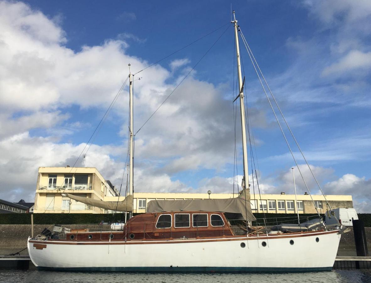 Port Deauville Yacht Vintage 外观 照片